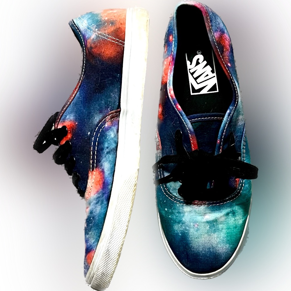 Universe edition Vans